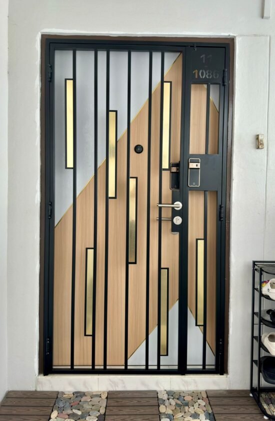 Kato Leather Gate with 2K Gold 3×7 Feet - Image 14