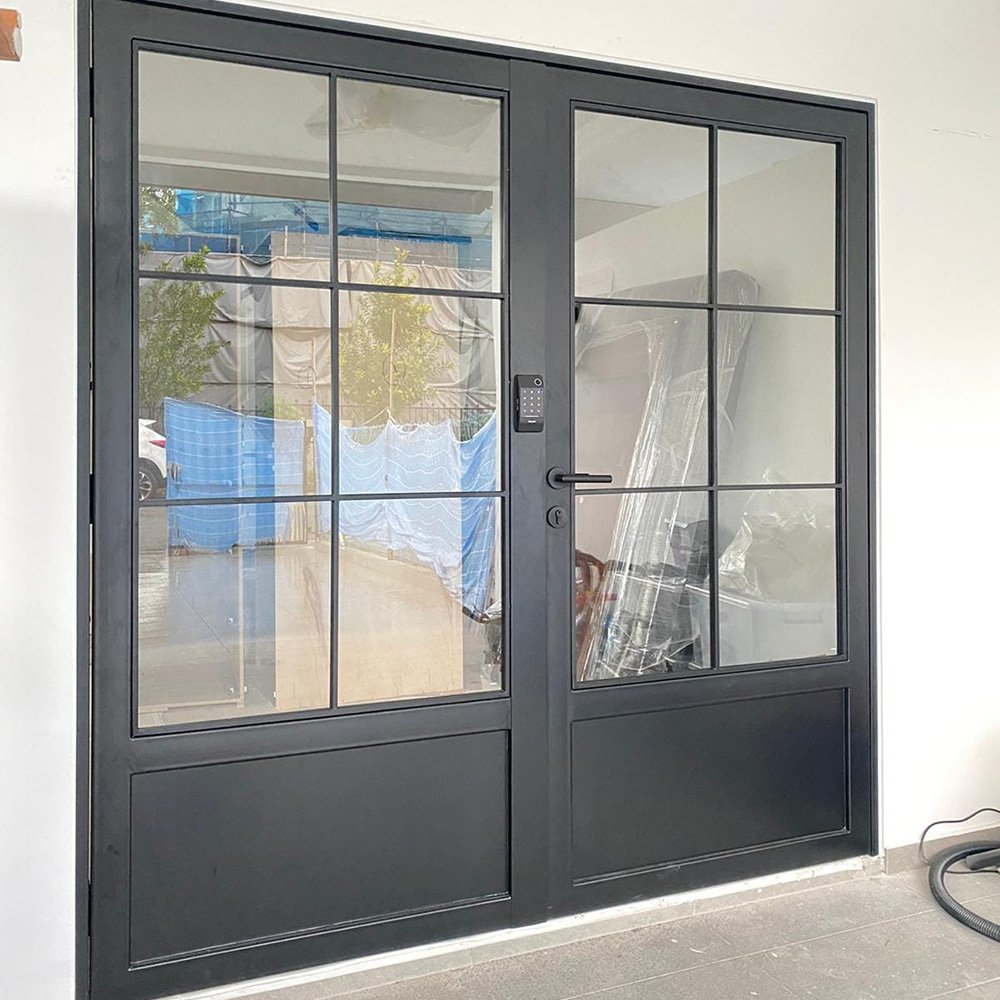 Designer Landed Glass Gate Version