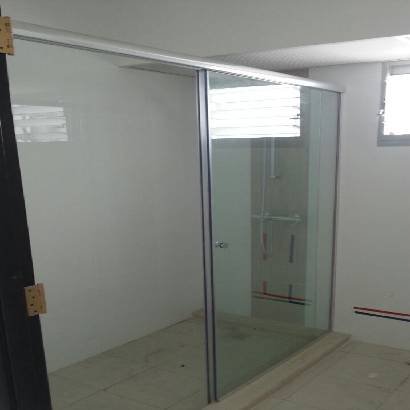 Wall to Wall Glass Shower Screen