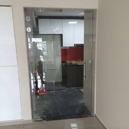 Wall to Wall Glass Shower Screen