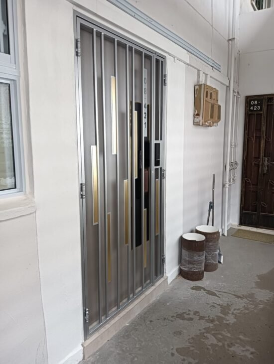 3×7 Feet Kato 2K Gold HDB Gate - Image 2