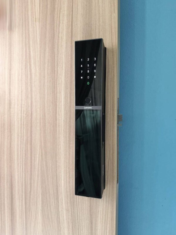 Lenovo-Solar-Digital-Lock-The-Sun