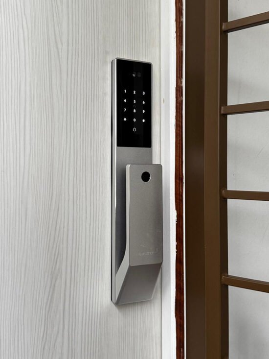 Lusano-Space-X-Digital-Door-Lock-Silver-Installation