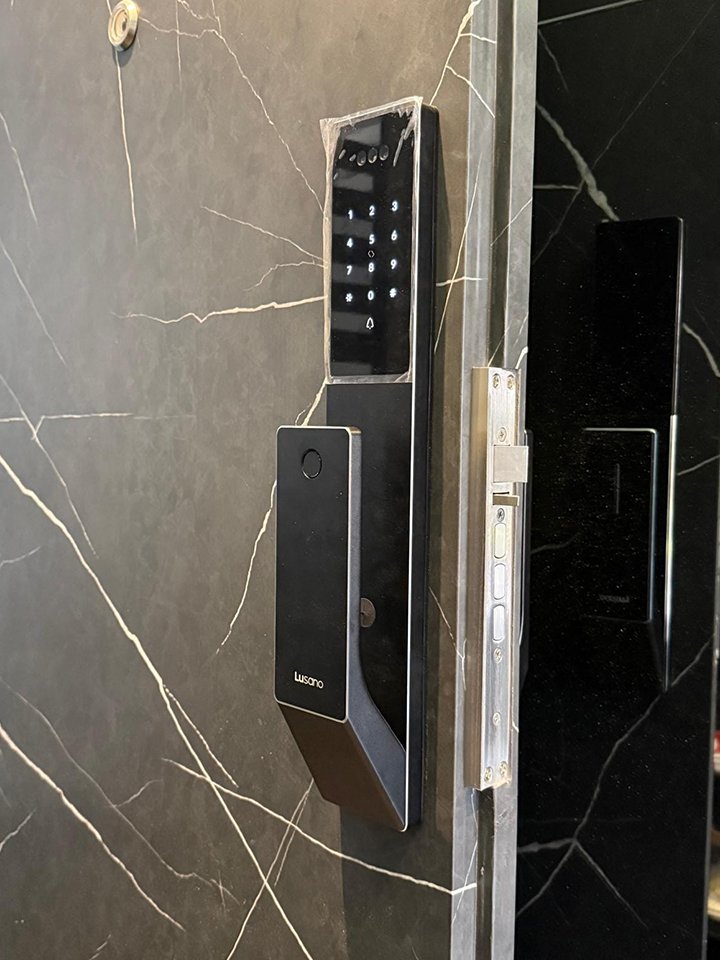 Lusano-Space-X-Smart-Door-Lock-Mika-Black