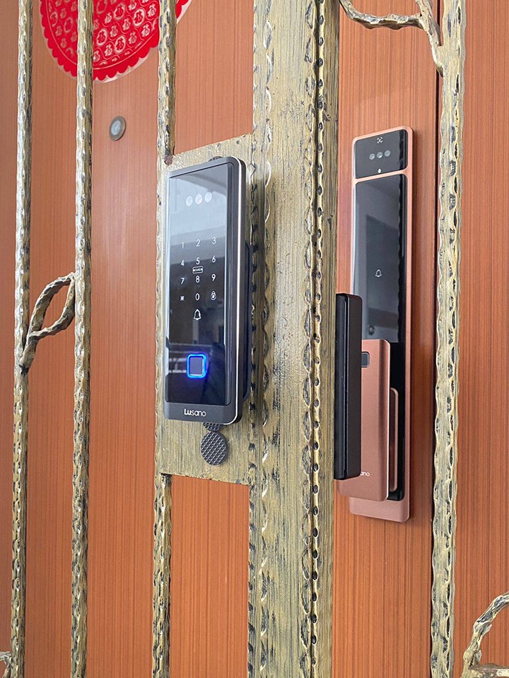 Lusano-Ultra-Slim-Digital-Lock-Coffee-Brown
