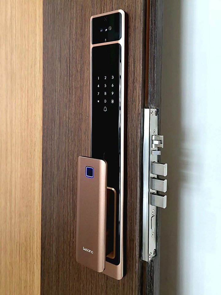 Lusano-Ultra-Slim-Digital-Lock-Coffee-Brown