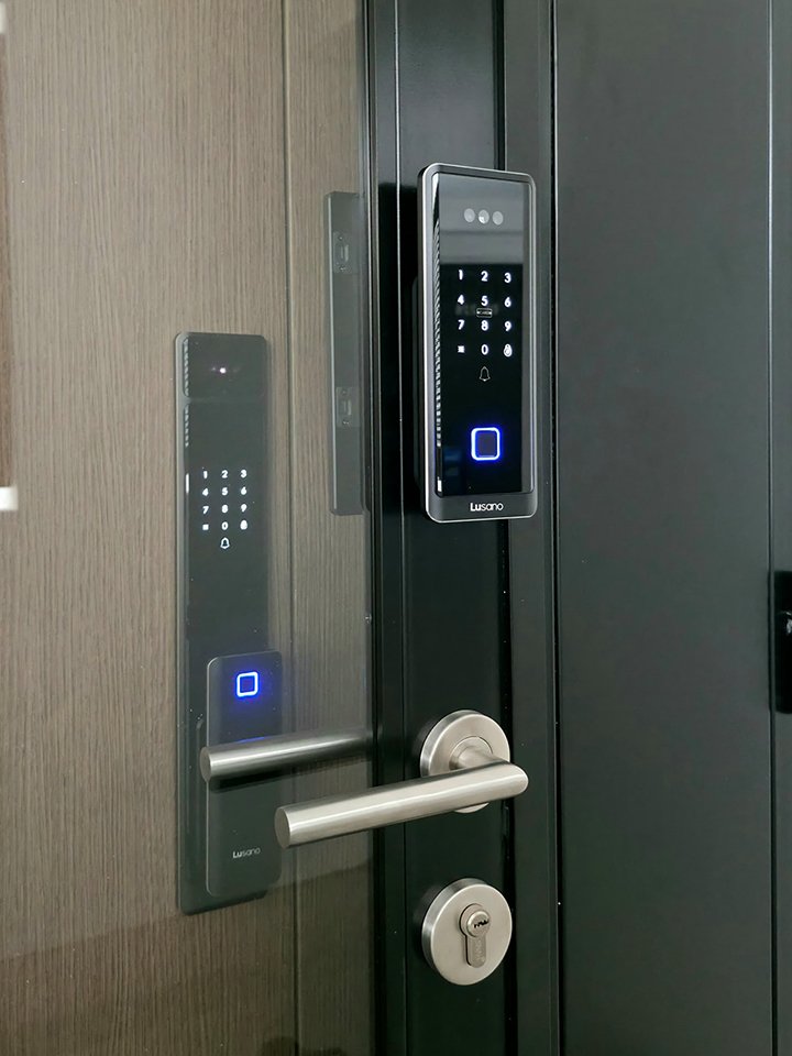 Lusano-Ultra-Slim-Digital-Lock-Galaxy-Black