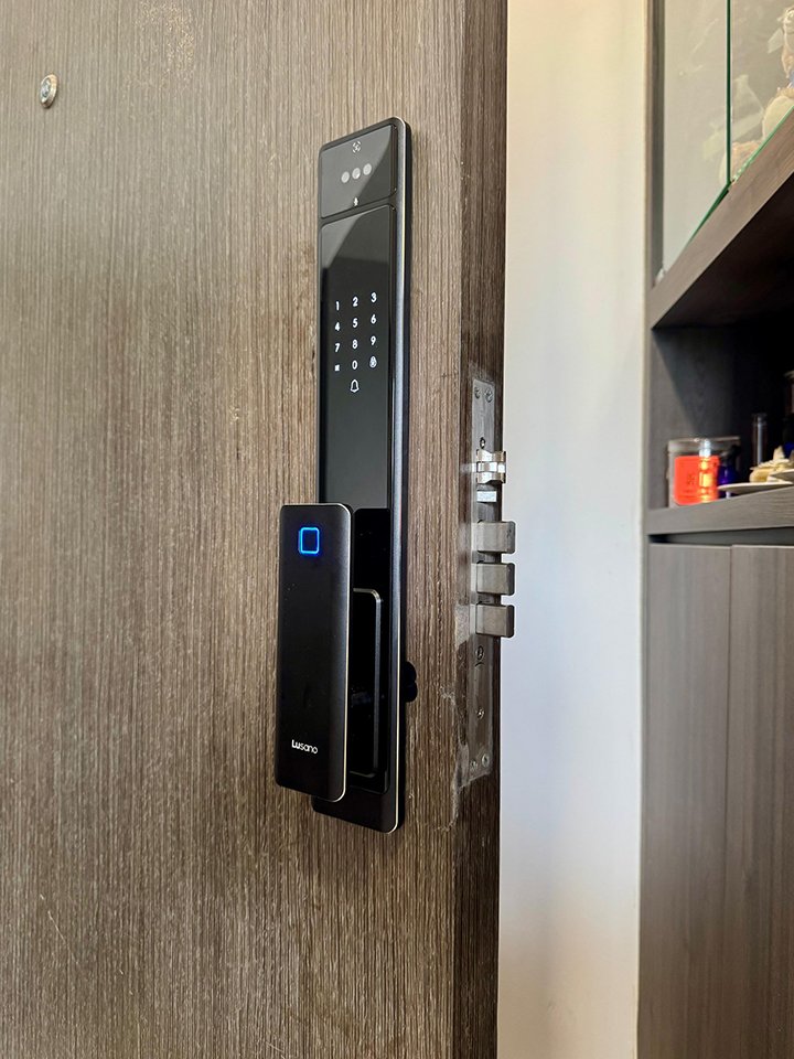Lusano-Ultra-Slim-Digital-Lock-Galaxy-Black