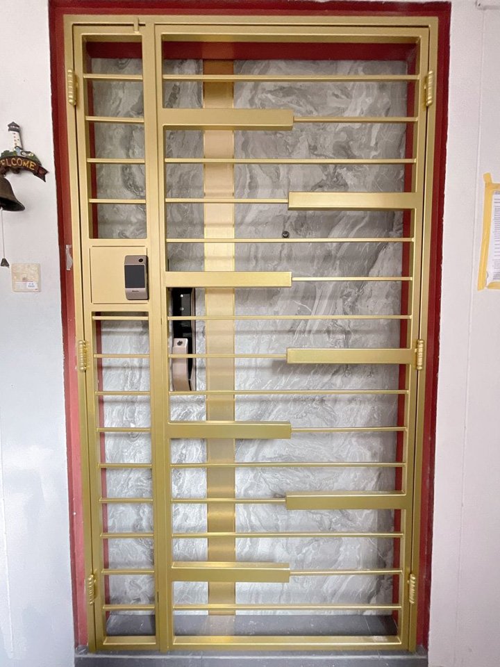 INTERIOR DESIGNER HDB GATE (MILD STEEL)