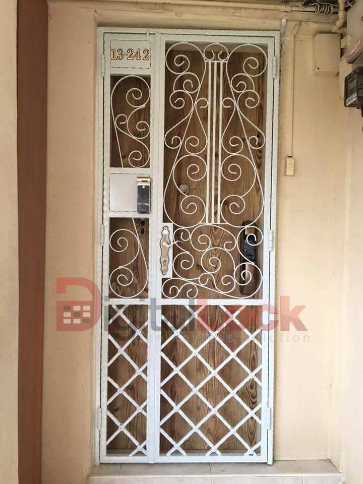 Mild Steel Gate - Retro Design