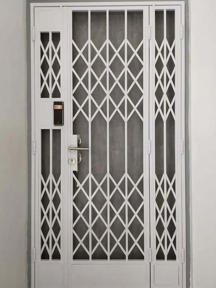Mild Steel Gate - Gate Scissors Gate