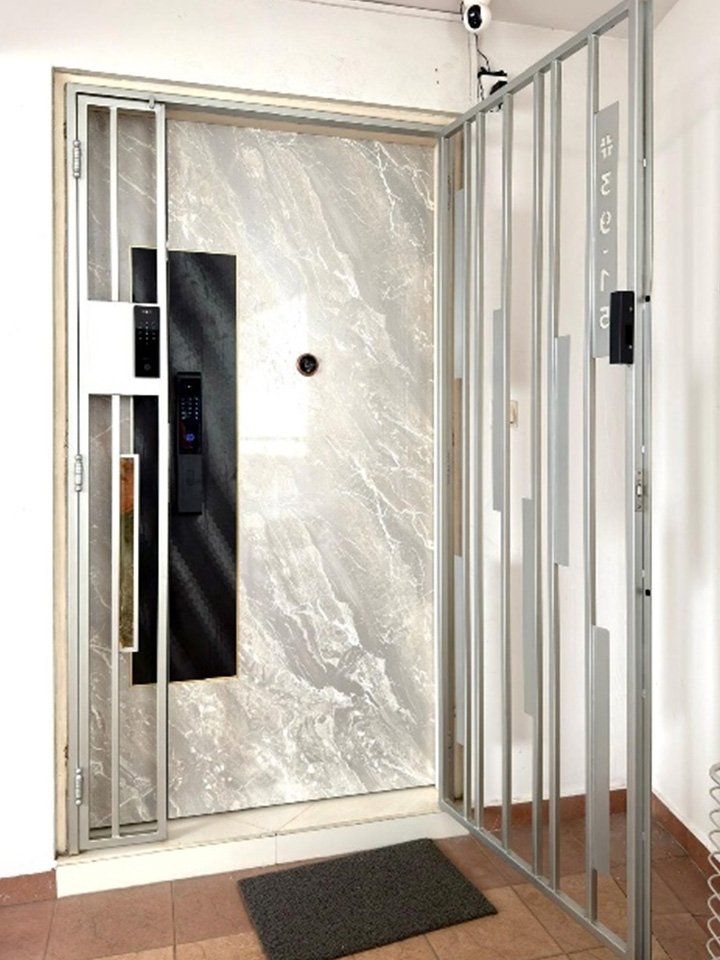 My-Digital-Lock-HDB-Door-Frame-6