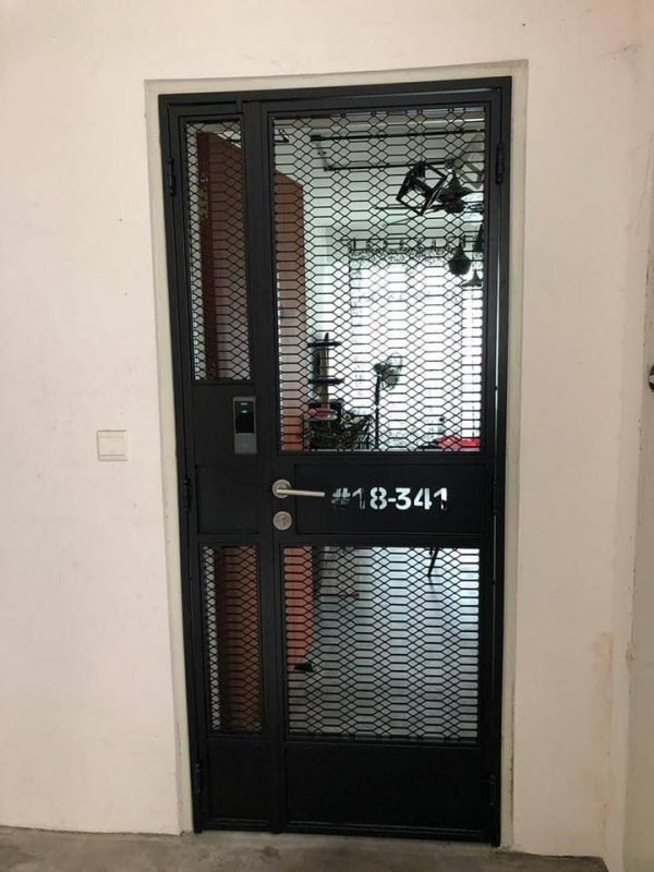 My Digital Lock - Retro Big HDB Mesh Gate My Digital Lock - Retro Big HDB Mesh Gate